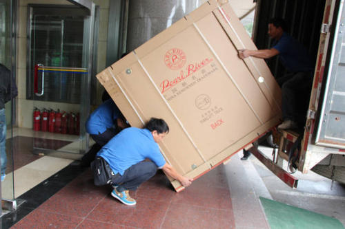 五通桥钢琴贵重工艺品无忧运
